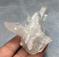 画像13: トマスゴンサガ産 水晶クラスター K2660 (13)