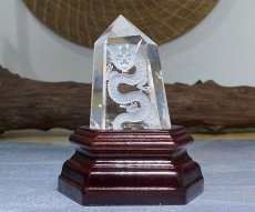画像3: 水晶龍彫りポイント台付 K2968 (3)