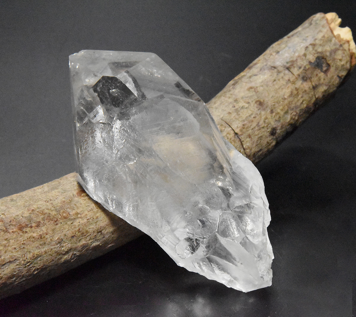 画像1: マニハール産水晶 K2249 (1)