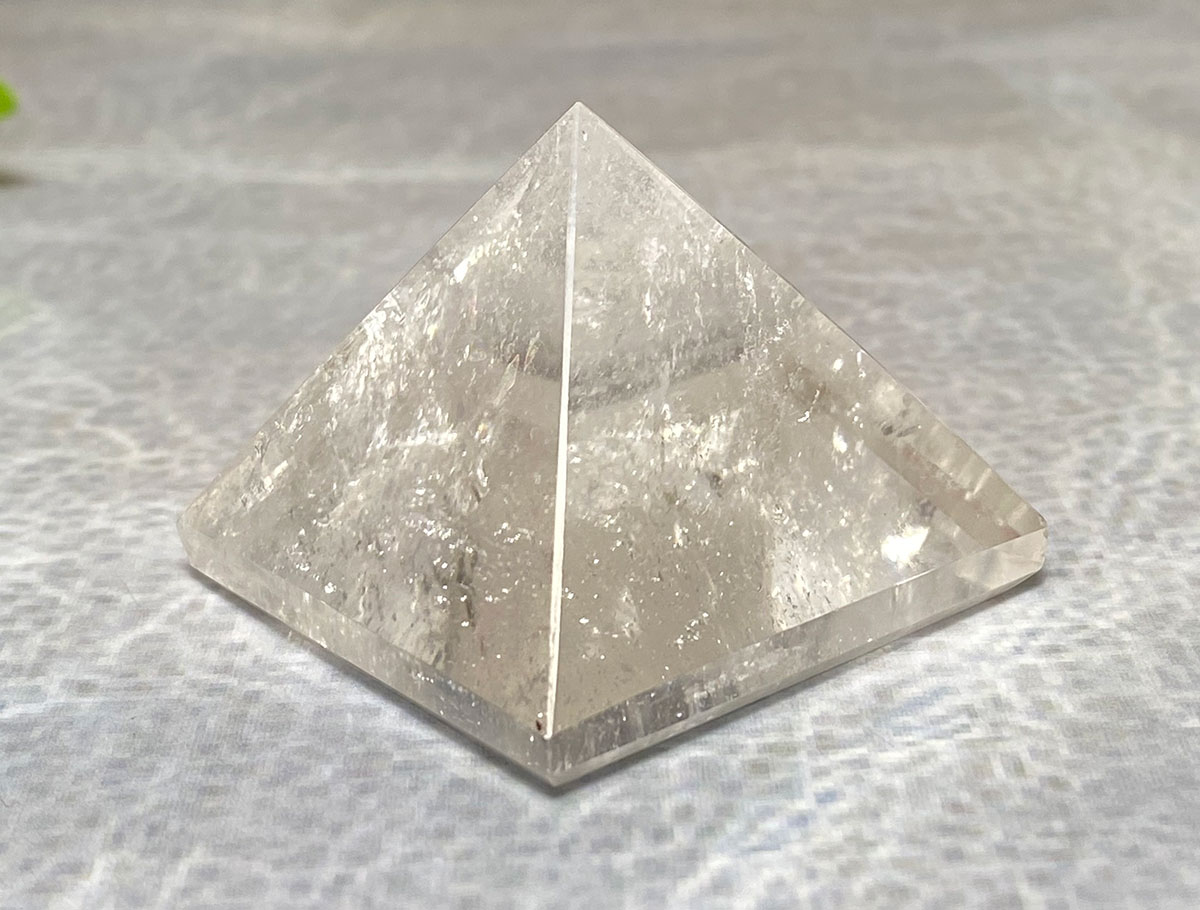 画像1: レムリアン水晶ピラミッド K2628 (1)
